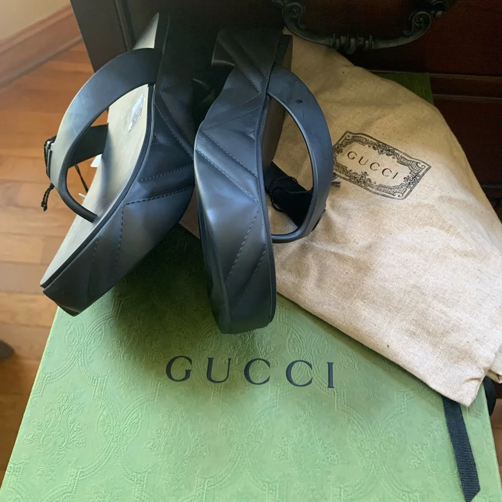 Gucci platform (marmont) style blk flip flops - Picture 1 of 5